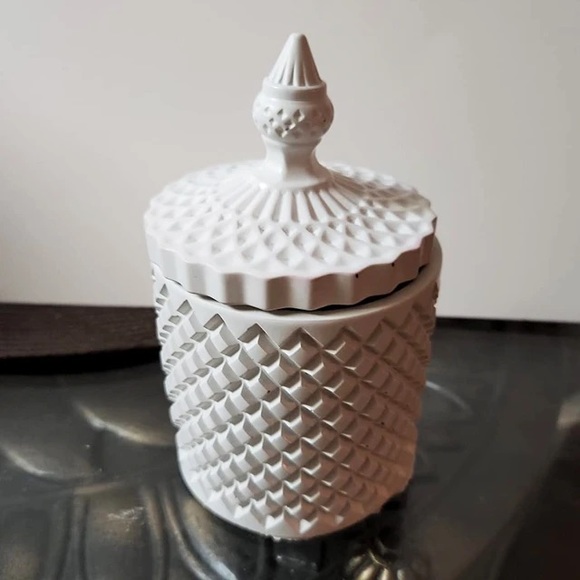 New Handmade Fancy concrete jar with lid minimal classy boho home decor - Picture 7 of 11